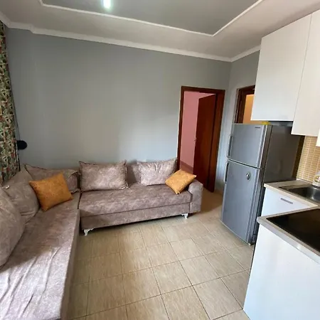 St06 Appartamento Golem (Tirana)